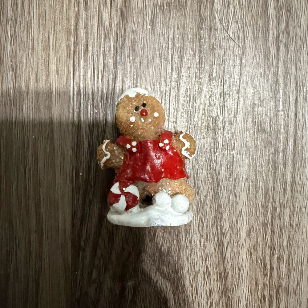 Festive Gingerbread Christmas Village Set - Picture 7 of 16